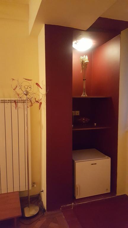 Hospitality Centrum- River Bukares Bagian luar foto