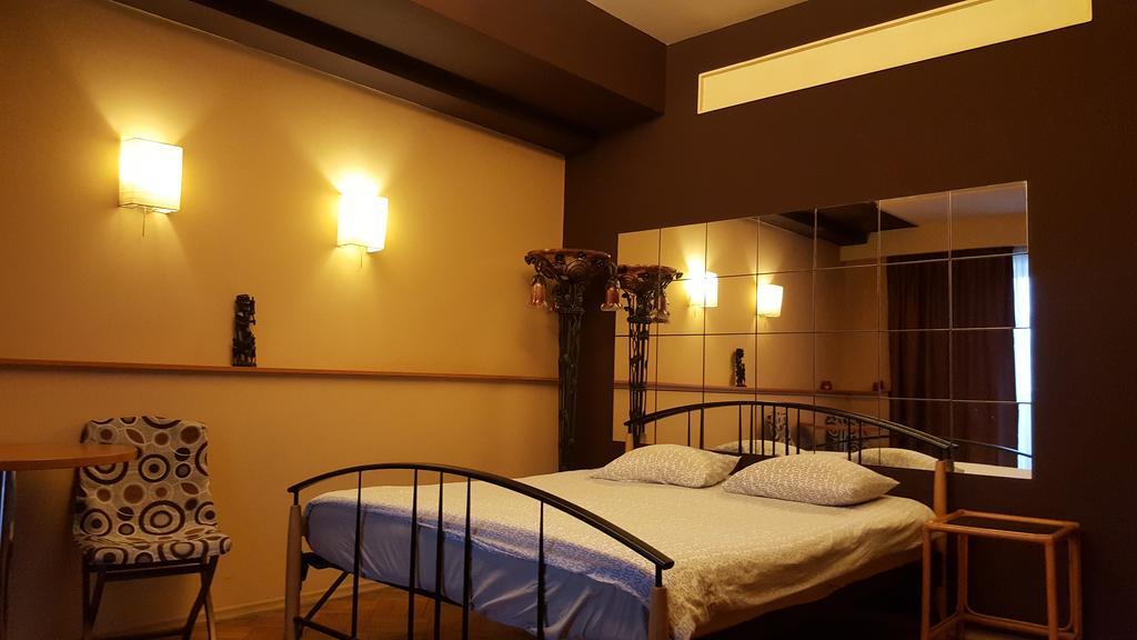 Hospitality Centrum- River Bukares Bagian luar foto