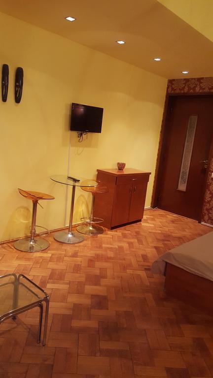 Hospitality Centrum- River Bukares Bagian luar foto
