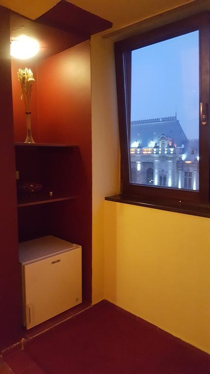 Hospitality Centrum- River Bukares Bagian luar foto